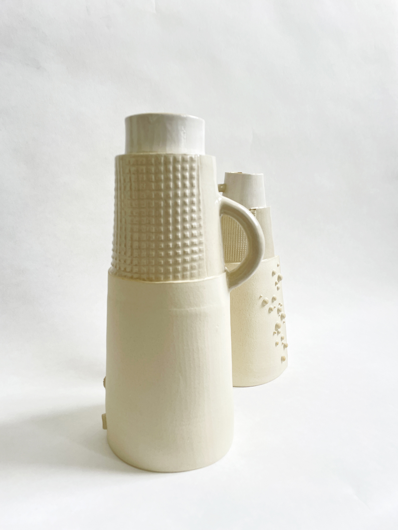 Picture of 'white Baopots' piece