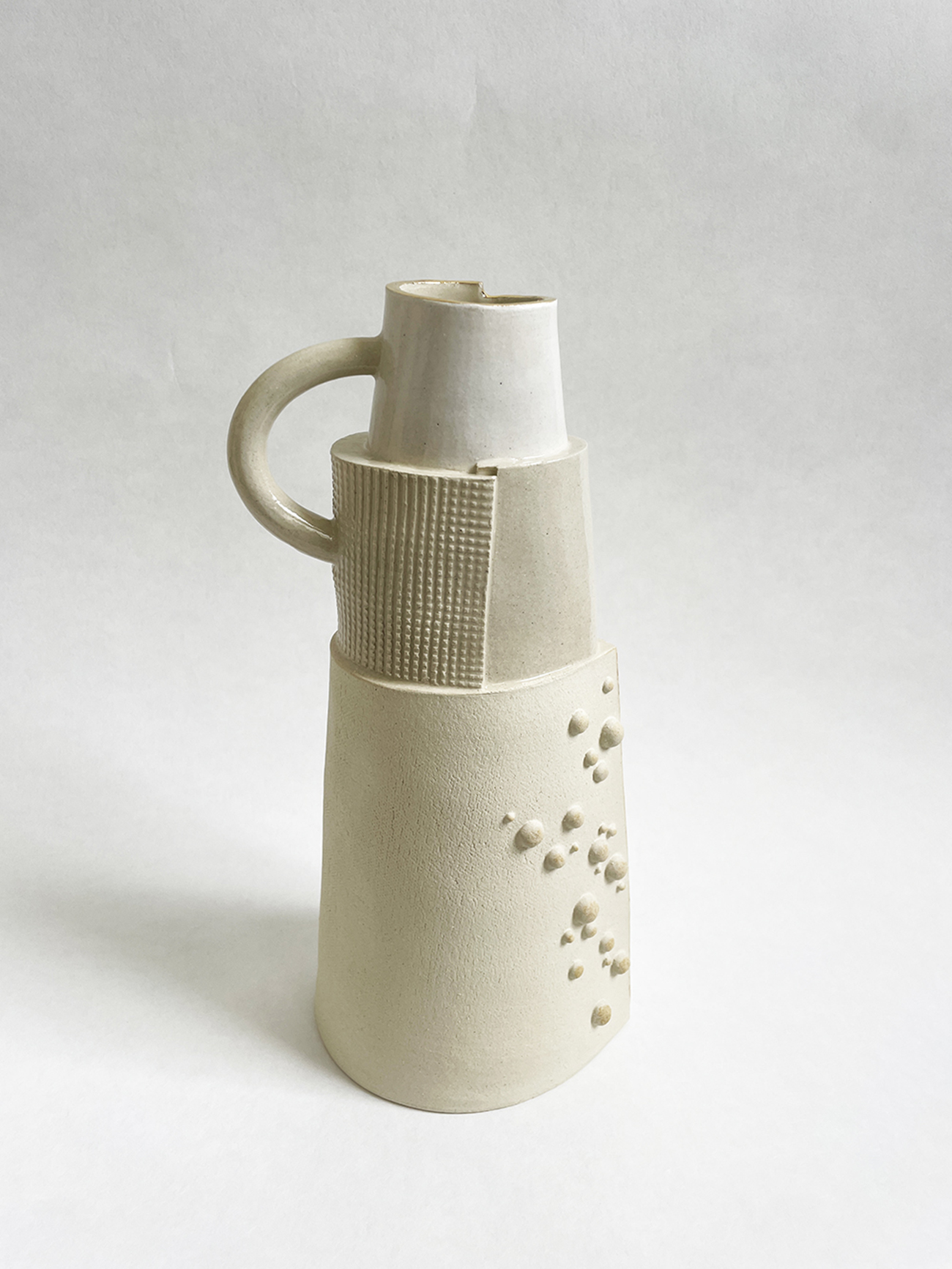 Picture of 'white Baopots' piece